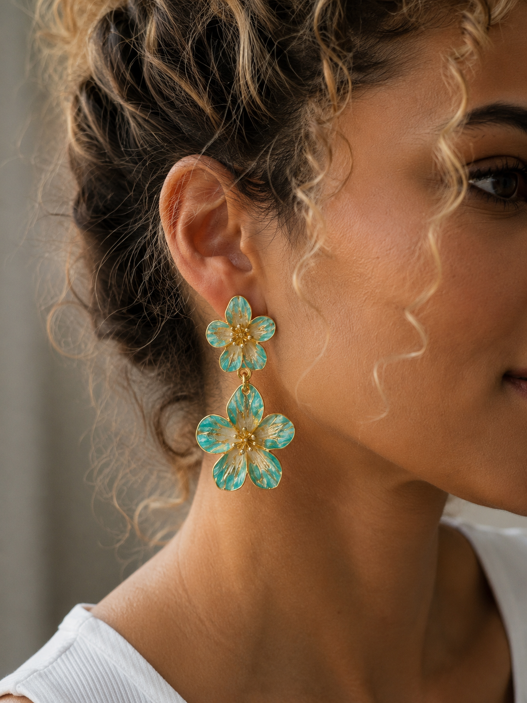 Warda Drop Earrings - detail view