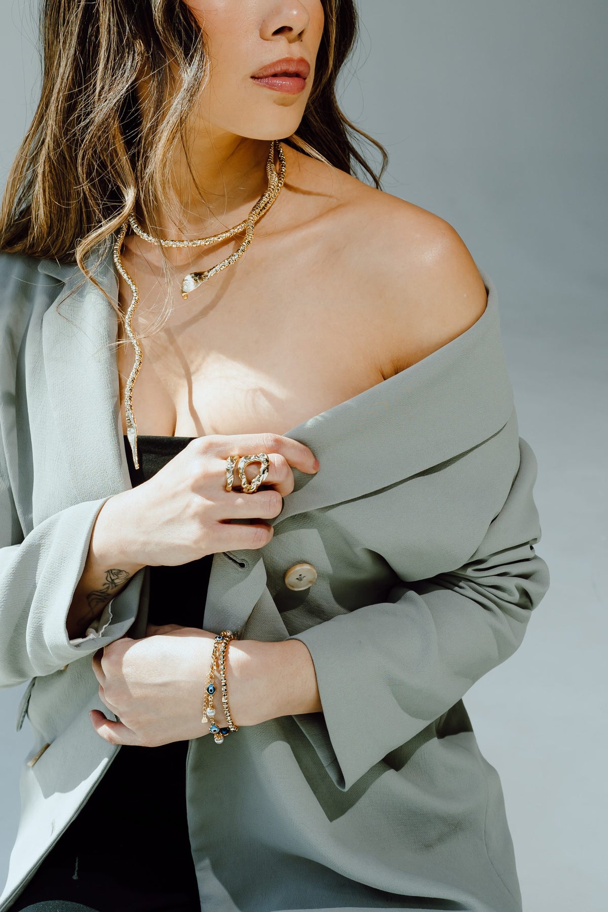 Sahara Snake Necklace - detail view